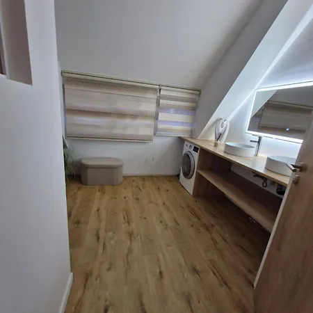 L'escapade Apartment *